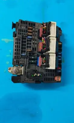 Citroen C4 II BSM Control unit 9807427980