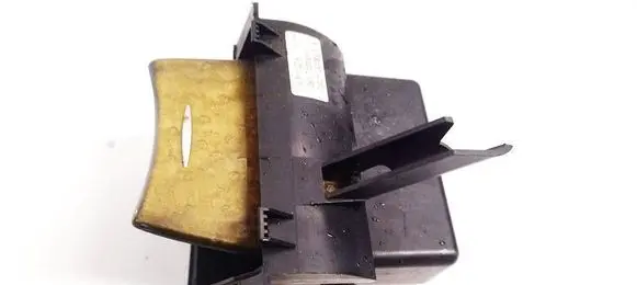 Mercedes-Benz E W211 Car ashtray A2116800350