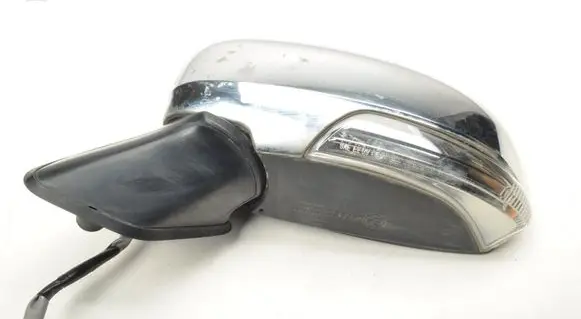 Toyota Prius (XW30) Front door electric wing mirror 