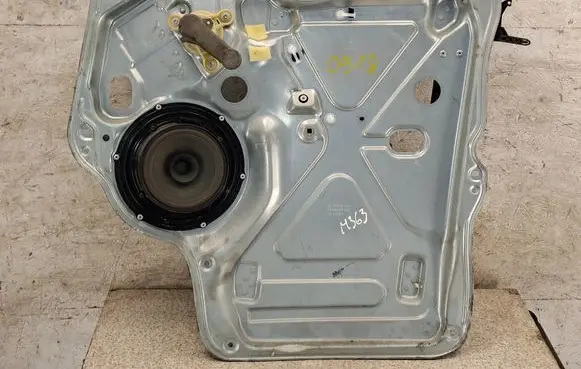 Volkswagen Transporter - Caravelle T5 Front door manual window regulator 7H0837730L 0710042145 1512301