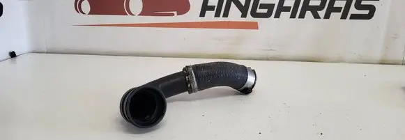 Land Rover Range Rover Evoque L538 Intercooler hose/pipe HJ326C646 GJ326C715