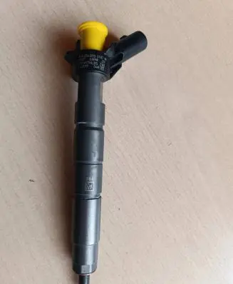 Mercedes-Benz E W213 Fuel injector A6540700187