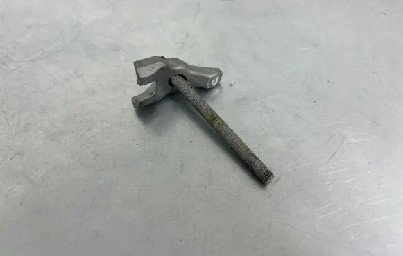 BMW 5 F10 F11 Fuel Injector clamp holder