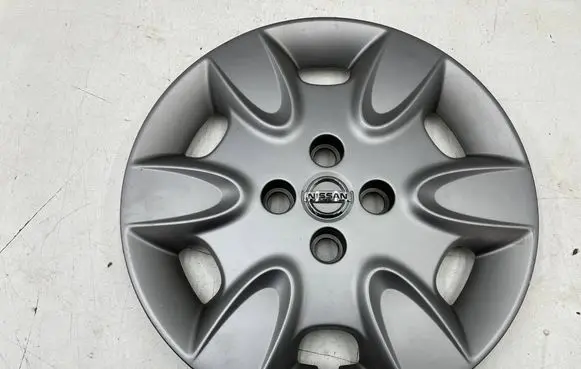 Nissan Micra R15 wheel hub/cap/trim 40315-bg00b