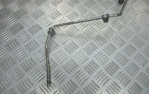 Skoda Octavia Mk2 (1Z) Turbo turbocharger oiling pipe/hose