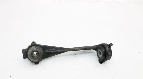 Nissan NV300 Engine mount bracket