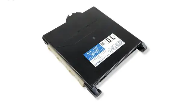 Lexus CT 200H Central body control module 8922176110