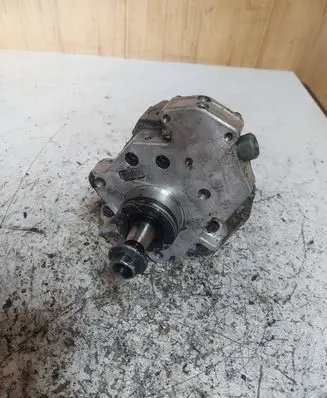 Opel Vivaro Fuel injection high pressure pump 8200041766 0445010033 8200170377