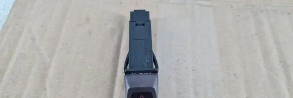 Volvo V50 Hazard light switch 8651399 04W405