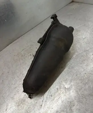 Vacuum air tank