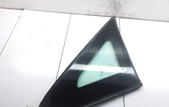 Mercedes-Benz Vito Viano W447 Front door vent window glass four-door 43R000016 AS2