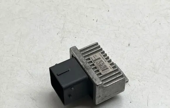 Nissan Navara D23 Glow plug pre-heat relay 110678071R PDR812 120SWB