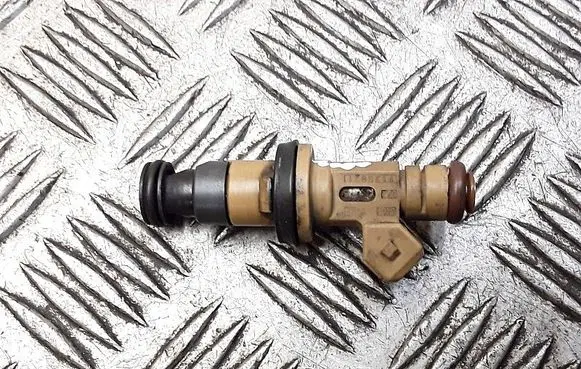 Volvo S70 V70 V70 XC Fuel injector 9125821
