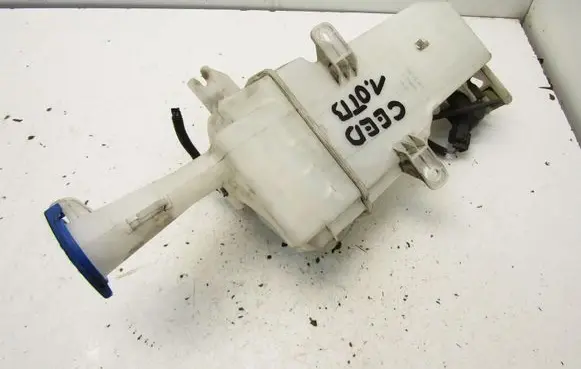 KIA Ceed Windshield washer fluid reservoir/tank 98610J7000