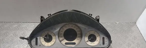 Mercedes-Benz E W211 Speedometer (instrument cluster) A2115400547 110080284017 88311391