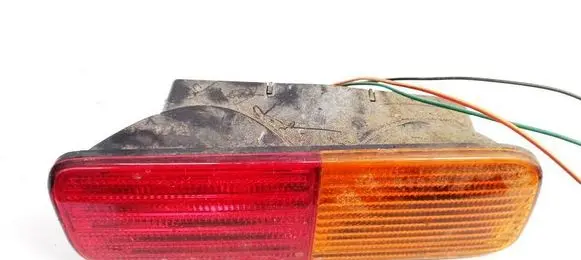 Land Rover Discovery Rear fog light E110161