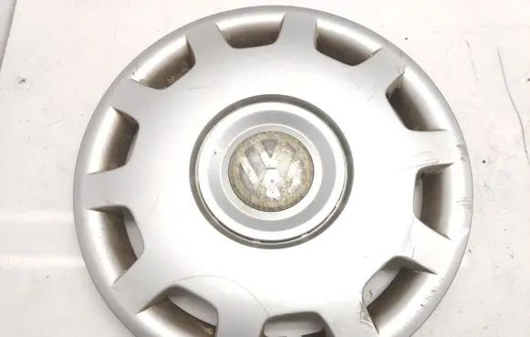 Volkswagen PASSAT B5 R15 wheel hub/cap/trim 3B0601147 PA66M15