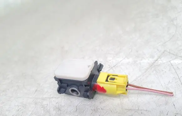 Mercedes-Benz R W251 Airbag deployment crash/impact sensor 0038202826 150708 404747