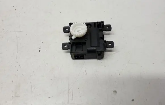 Toyota Prius (XW50) Air flap motor/actuator 0638002031 0638002031PLS