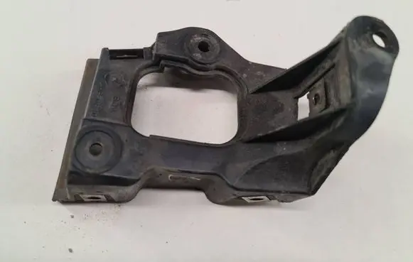 Audi A6 S6 C5 4B Front bumper mounting bracket 4B0853922B