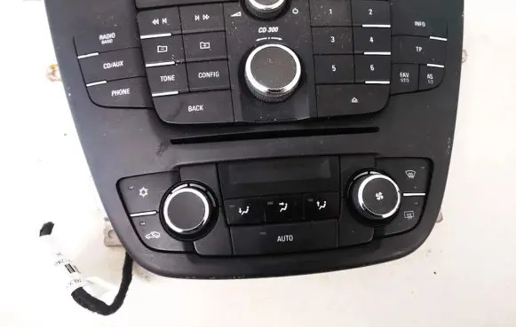 Opel Insignia A Climate control unit 13273252