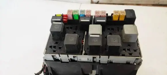 Ford Transit Fuse box set 6C1T14A067CA 6C1T-14A067-CA