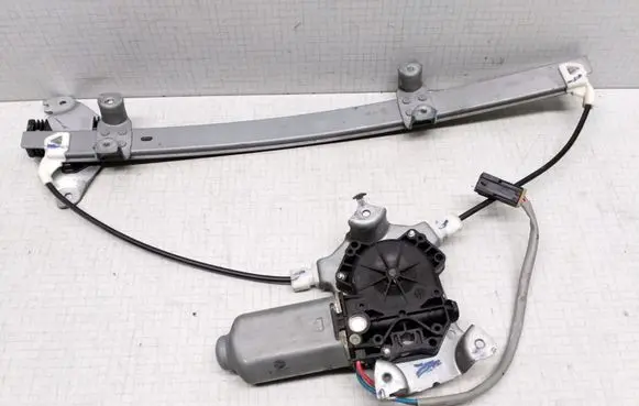 Nissan Primera Front door window regulator with motor 400438B