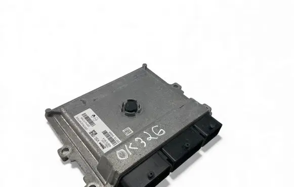 Dacia Sandero Engine control unit/module ECU 237107175R 237105499R
