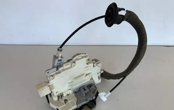Audi A7 S7 4G Rear door lock 4G0839015A