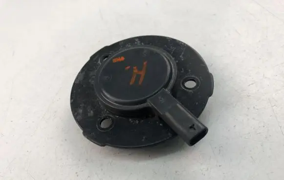 Audi A3 S3 8V Camshaft vanos timing valve 06J109259C