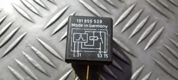 Volkswagen Golf II Other relay 5wg00571900 5wg005719-00