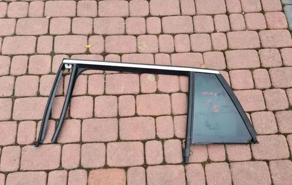 Opel Insignia B Sliding door window/glass 