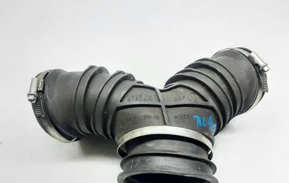 Porsche Boxster 981 Air intake hose/pipe 98111027000