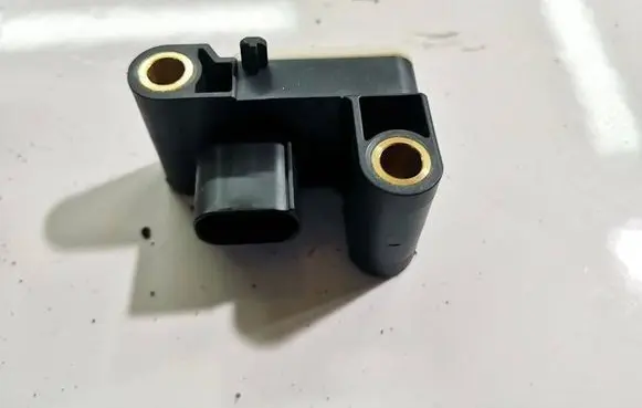 BMW 3 E90 E91 Airbag deployment crash/impact sensor 6956485 0805076577