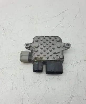 Tesla Model S Coolant fan relay 19700 1G041