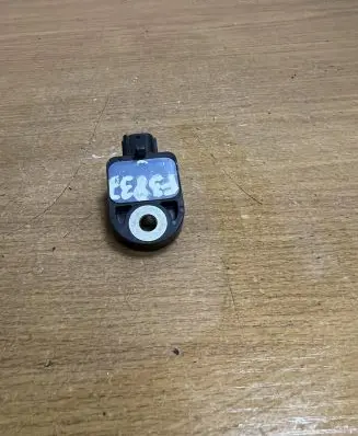 Toyota Avensis Verso Airbag deployment crash/impact sensor 89173750 F3837