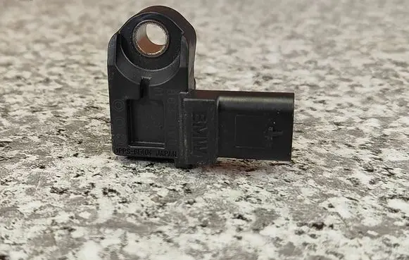 BMW 3 G20 G21 Air pressure sensor 8637896