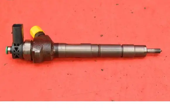 Skoda Octavia Mk3 (5E) Fuel injector 03L130277J