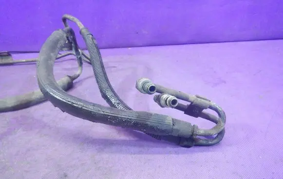 Volkswagen Transporter - Caravelle T4 Power steering hose/pipe/line 