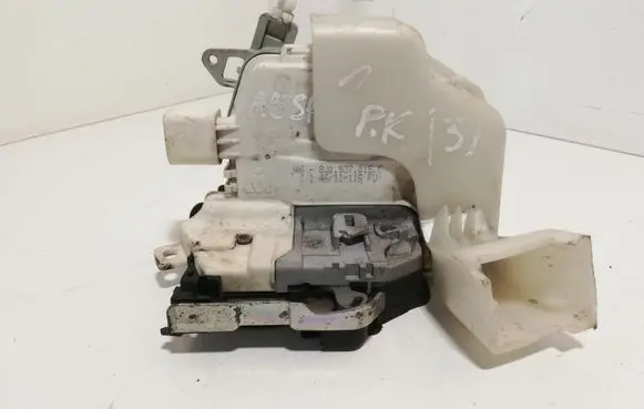 Audi A5 8T 8F Front door lock 8J1837015C