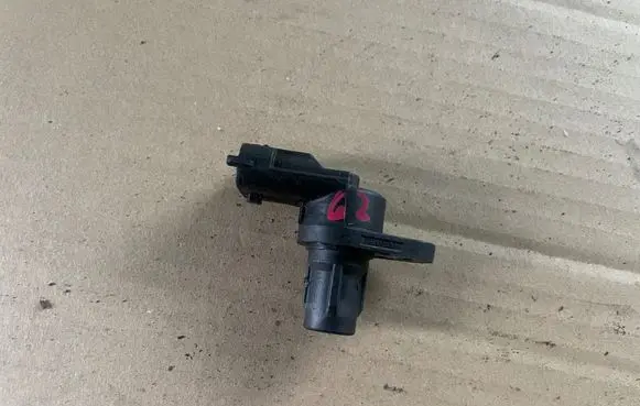 Ford Focus Camshaft position sensor 0232103052 4M5G-12K073-AA