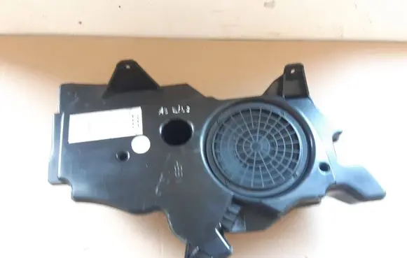 Audi A3 S3 8P Subwoofer speaker 8P3035382 7606500216
