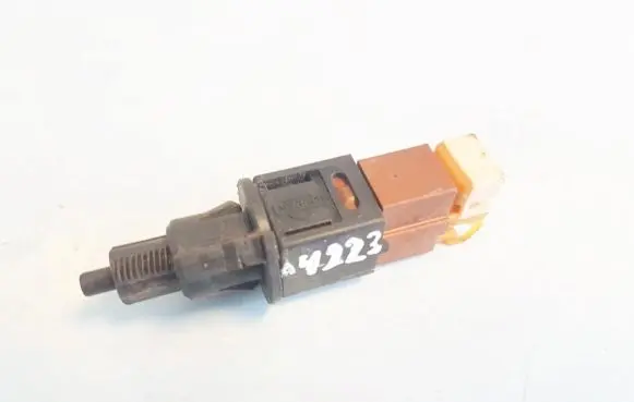 Nissan Almera Tino Brake pedal sensor switch