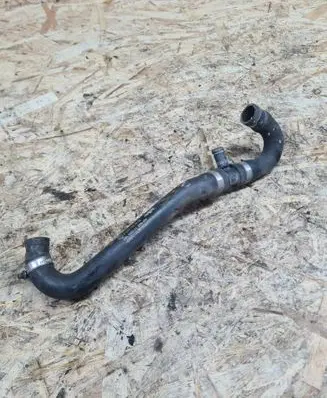 Mercedes-Benz Vito Viano W639 Engine coolant pipe/hose A6398329123