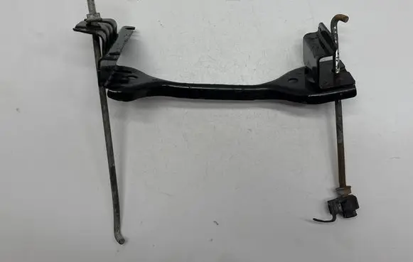 Battery bracket