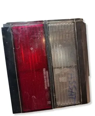 Volkswagen PASSAT B3 Tailgate rear/tail lights 333945108