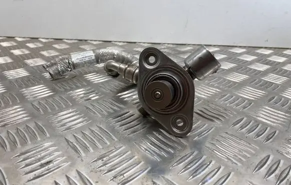 Ford Focus Fuel injection high pressure pump CM5G9D376GA