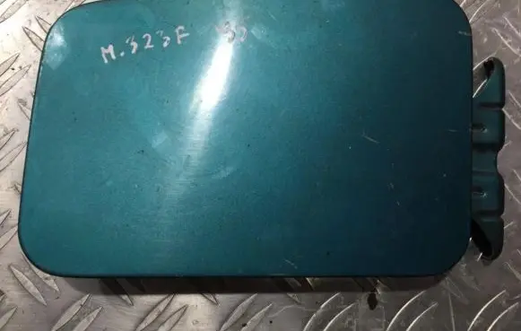 Mazda 323 F Fuel tank cap