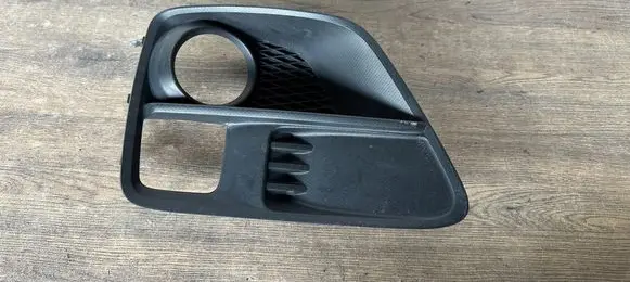Subaru WRX Front bumper lower grill 57731VA010