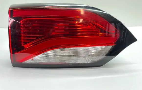 Chrysler Pacifica Tailgate rear/tail lights P68228941AE 68228941AE 68228941